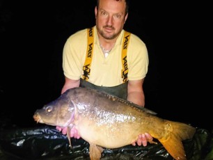 holiday-carp-fishing-france-lac-de-missy-5