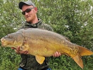 willow-lac-de-missy-holiday-carp-fishing-11