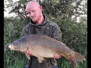 willow-lac-de-missy-holiday-carp-fishing-4