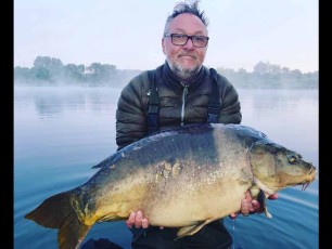 holiday-carp-fishing-france-lac-de-missy-oak-11