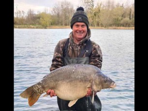 holiday-carp-fishing-france-lac-de-missy-oak-15