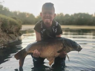 holiday-carp-fishing-france-lac-de-missy-oak-16