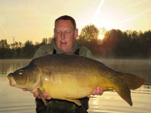 holiday-carp-fishing-france-lac-de-missy-oak-29