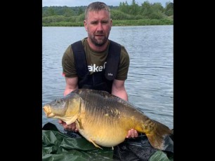 holiday-carp-fishing-france-lac-de-missy-oak-6