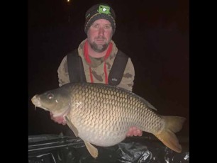 holiday-carp-fishing-france-lac-de-missy-oak-8