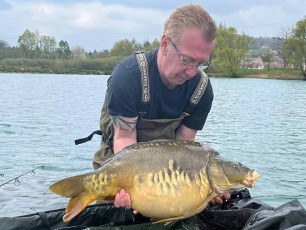 holiday-carp-fishing-france-lac-de-missy